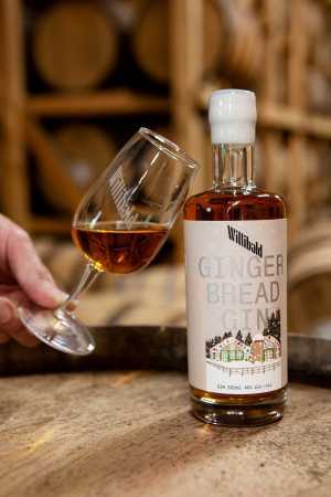 Toronto day trips | Gingerbread Gin at Willibald Farm Distillery & Brewery in Ayr