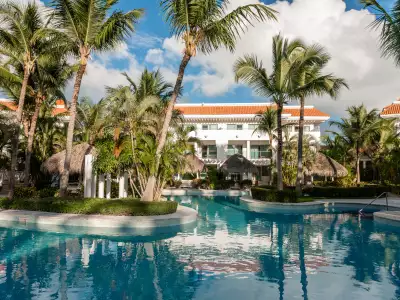 Zel Punta Cana resort swim-up master suite pool