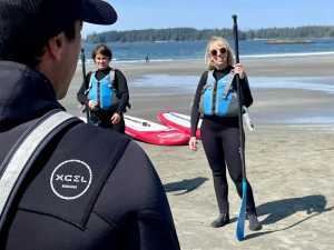 Hotel Zed Tofino | Editor Katie Bridges tries paddleboarding with Swell Tofino