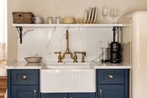 We check out a Nordic spa hotel in Caledon | The farmhouse sink inside a suite at The Liberty Inn We check out a Nordic spa hotel in Caledon | The farmhouse sink inside a suite at The Liberty Inn