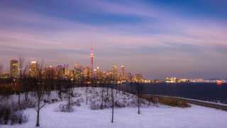 The best walking trails in Toronto | A view of the Toronto skyline from Trillium Park