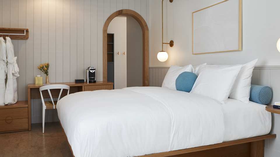 A guest room at The Beach Motel, Southampton, Ontario