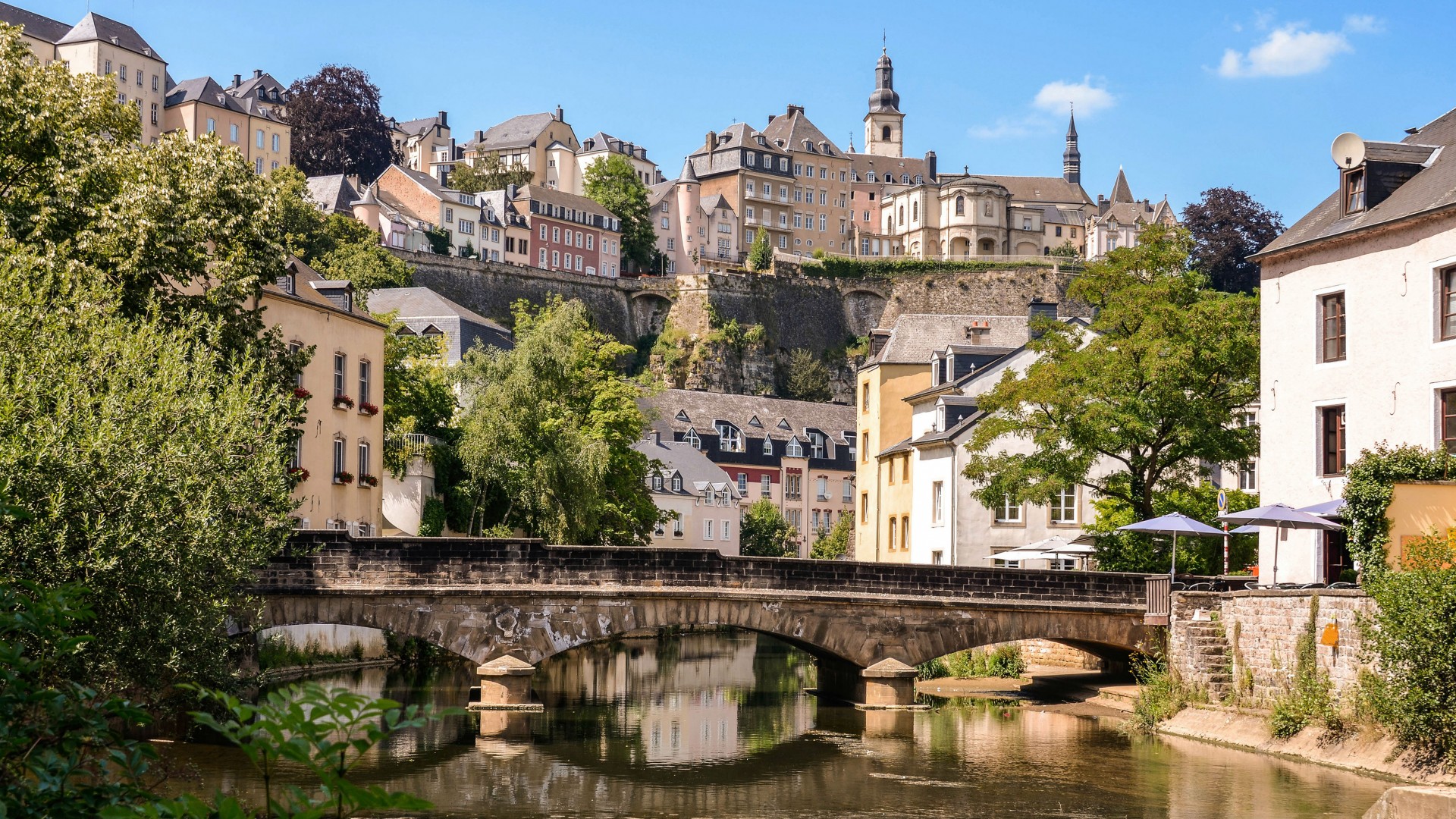 Luxembourg Luxembourg
