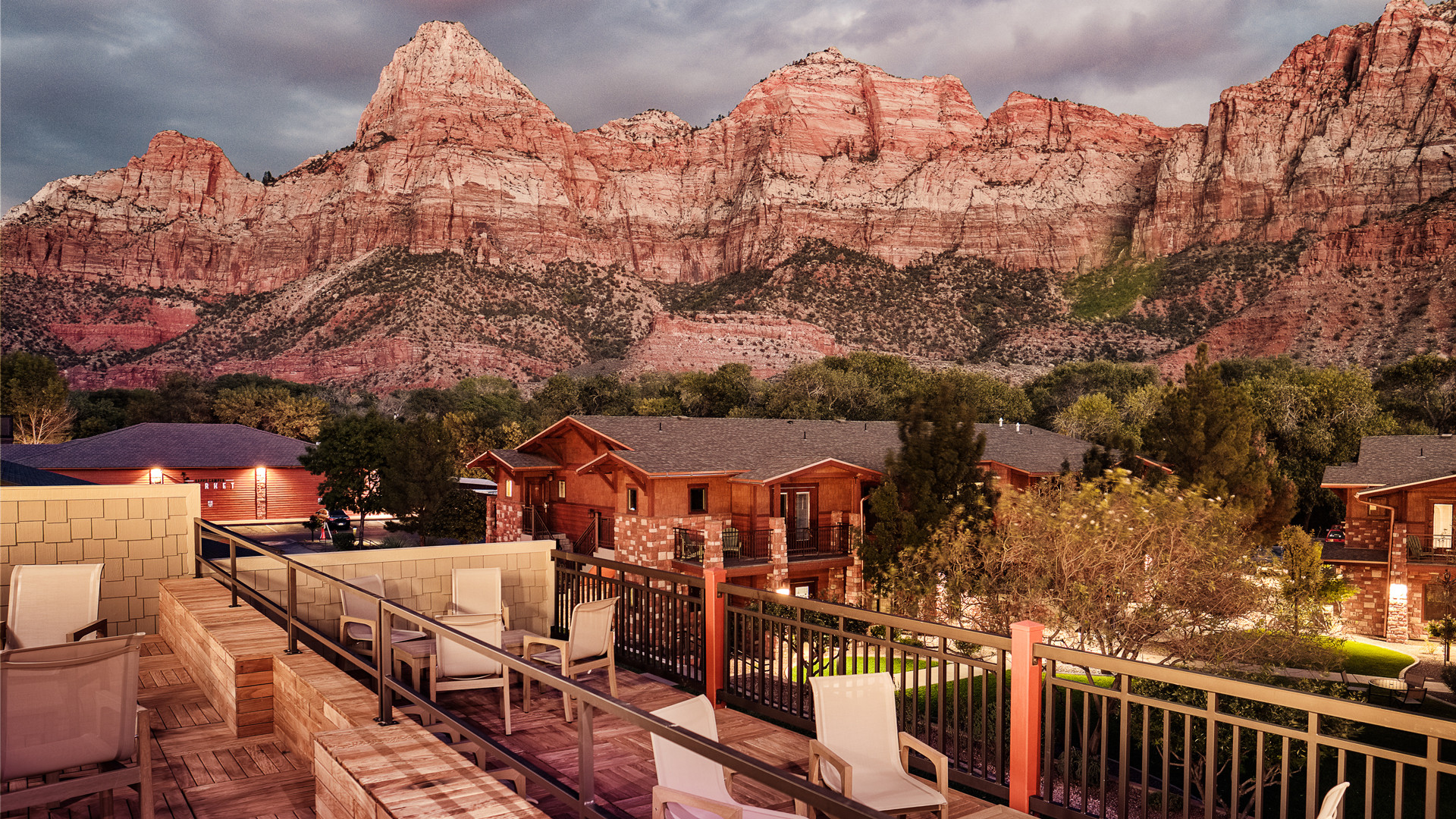 Room Service: Cable Mountain Lodge | Escapism TO