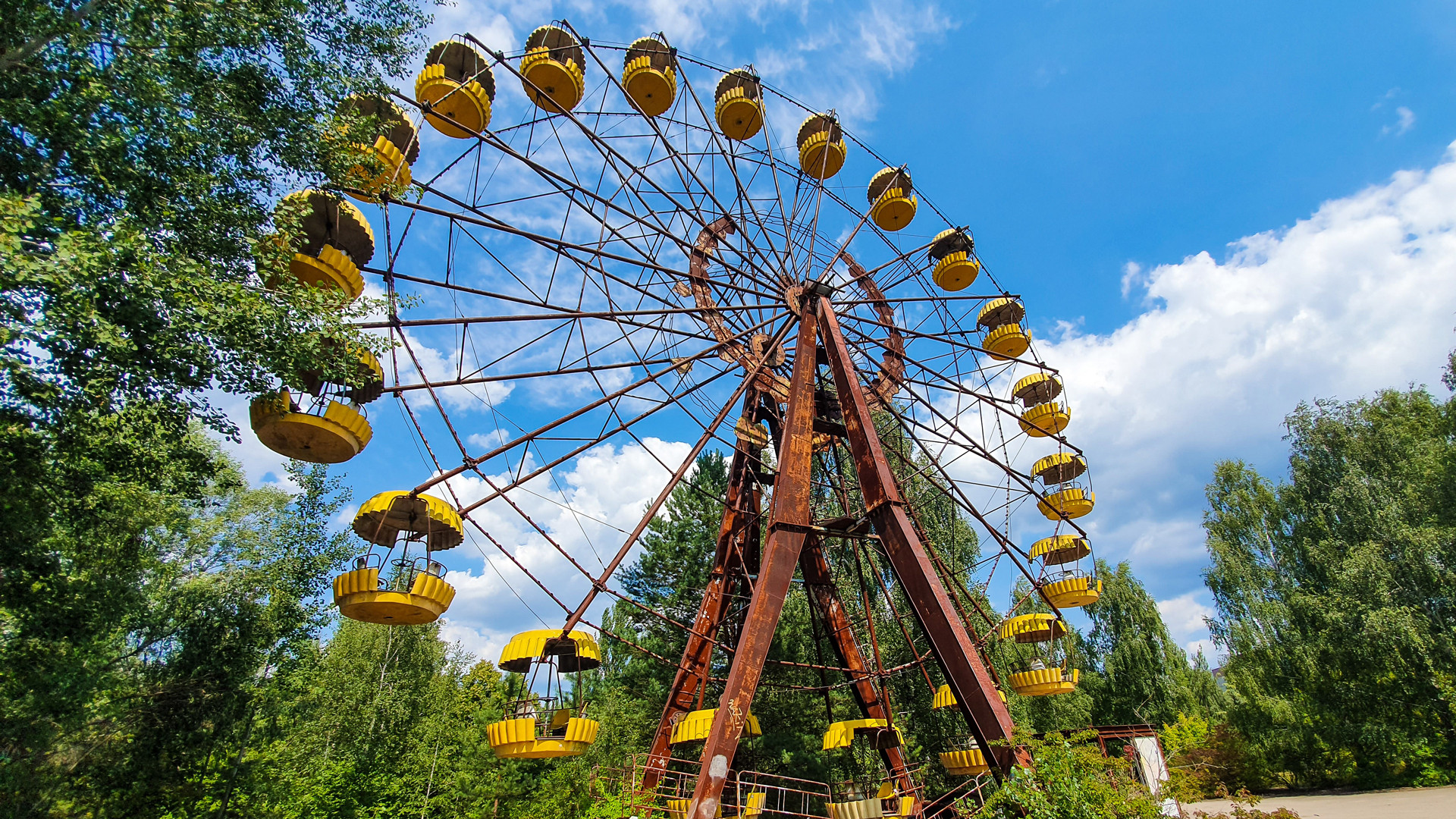 Abandoned amusement park in Pripyat, Ukraine