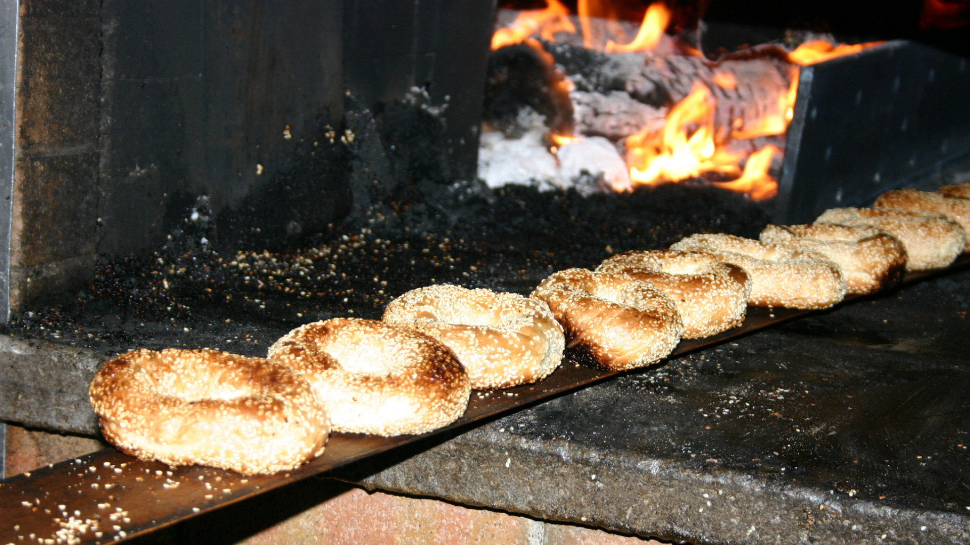 The history and heritage of Montreal's bagels Escapism TO