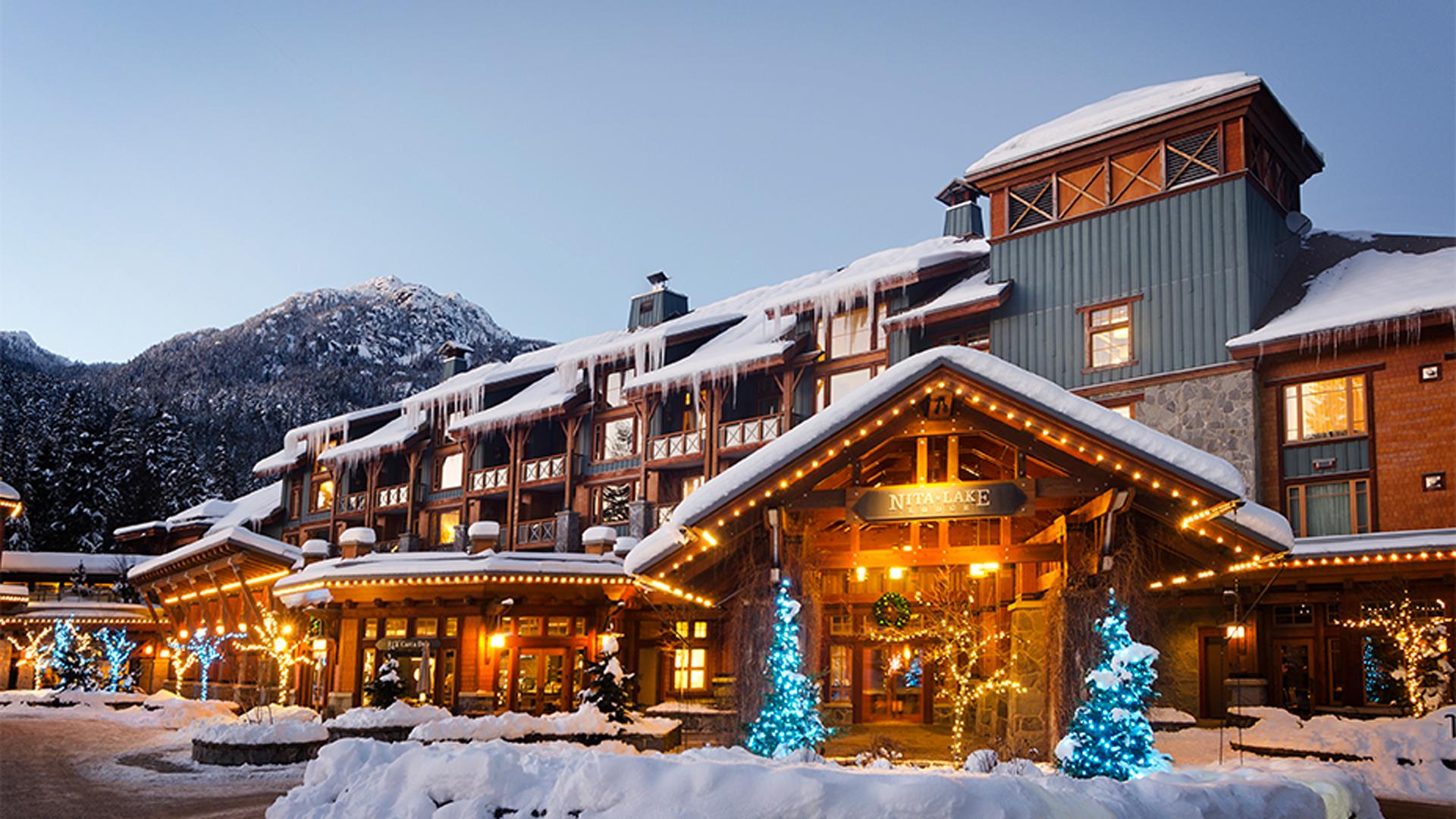 Best things to do in Whistler | Nita Lake Lodge at Christmas time