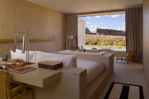 Best honeymoon destinations | A desert view suite at Amangiri in Canyon Point, Utah