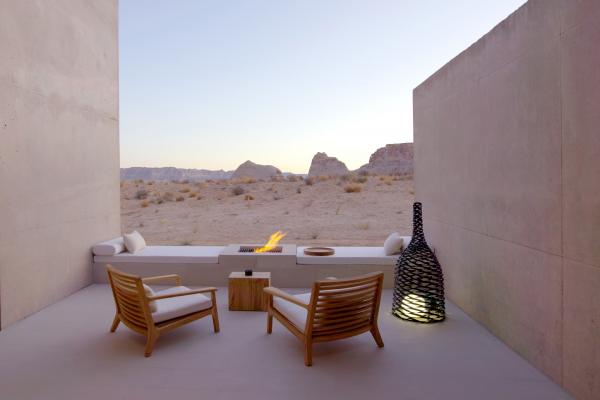 Best honeymoon destinations | Desert lounge suite at Amangiri in Canyon Point, Utah