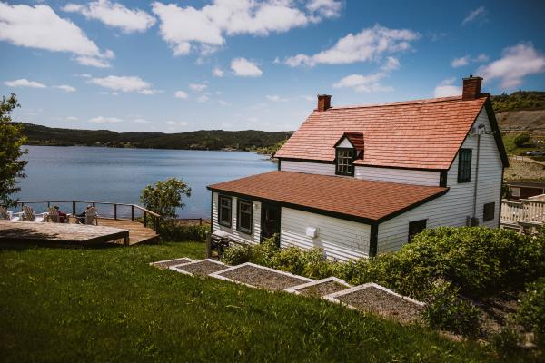 Trinity, Newfoundland | Guest accommodations at Artisan Inn