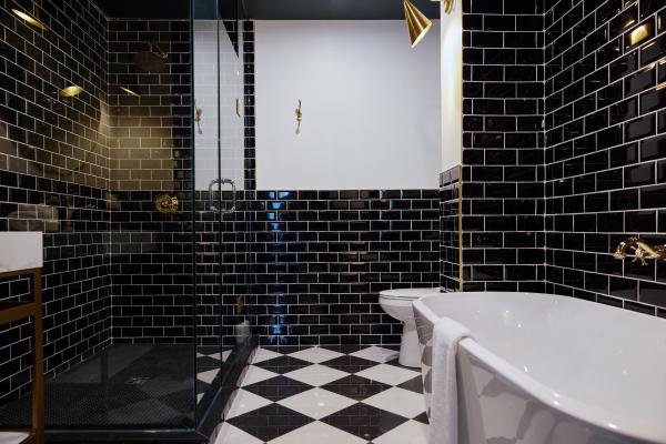 The Dorchester Hotel in Collingwood | The bathroom inside a guest room at The Dorchester Hotel