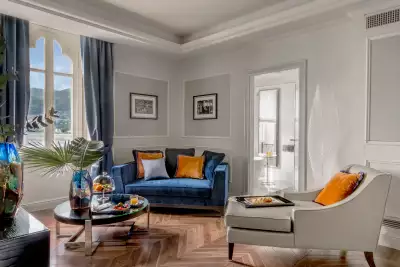 Best honeymoon destinations | A suite at Vista Palazzo Lago di Como