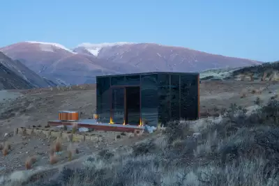 Best honeymoon destinations | A reflective pod at The Lindis, New Zealand