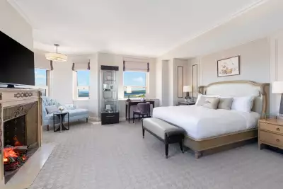 Grace of Monaco bedroom at the Fairmont Le Ch&acirc;teau Frontenac hotel, Quebec City