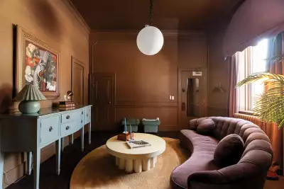 Hotel Julie in Stratford | The living room in Flat 3 at Hotel Julie