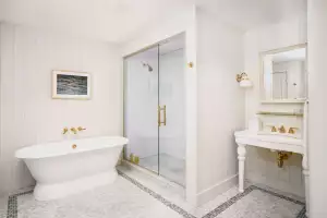 Finger Lakes, New York | Inside the bathroom at The Lake House on Canandaigua