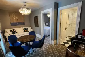 Merrill House, P.E.C. | The Loyalist Suite at Merrill House