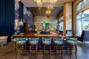 Metropole Bar & Kitchen at Hotel Indigo Los Angeles Downtown