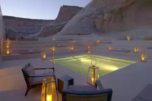 Best honeymoon destinations | Spa step pool at Amangiri in Canyon Point, Utah