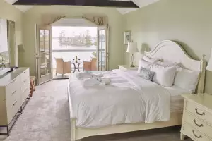 The Executive Waterside Loft at Rawley Resort Marina & Spa, Port Severn