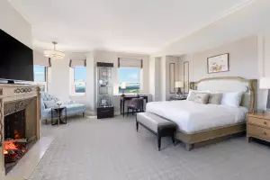 Grace of Monaco bedroom at the Fairmont Le Ch&acirc;teau Frontenac hotel, Quebec City