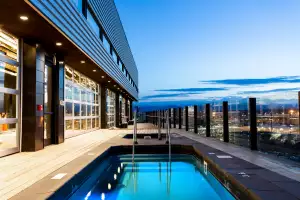 Denver, Colorado | The Source Hotel rooftop pool