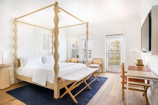 Finger Lakes, New York | A hotel room at The Lake House on Canandaigua