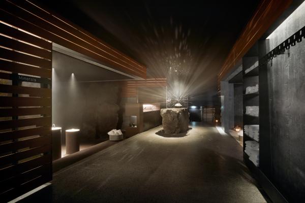 Best honeymoon destinations | Retreat Spa at Blue Lagoon, Iceland