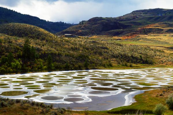 Canadian natural attractions | Spotted Lake, B.C. Canadian natural attractions | Spotted Lake, B.C.