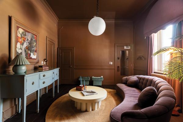 Hotel Julie in Stratford | The living room in Flat 3 at Hotel Julie