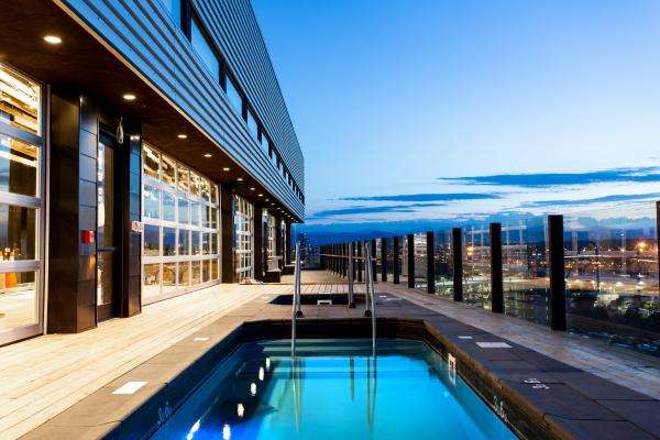Denver, Colorado | The Source Hotel rooftop pool