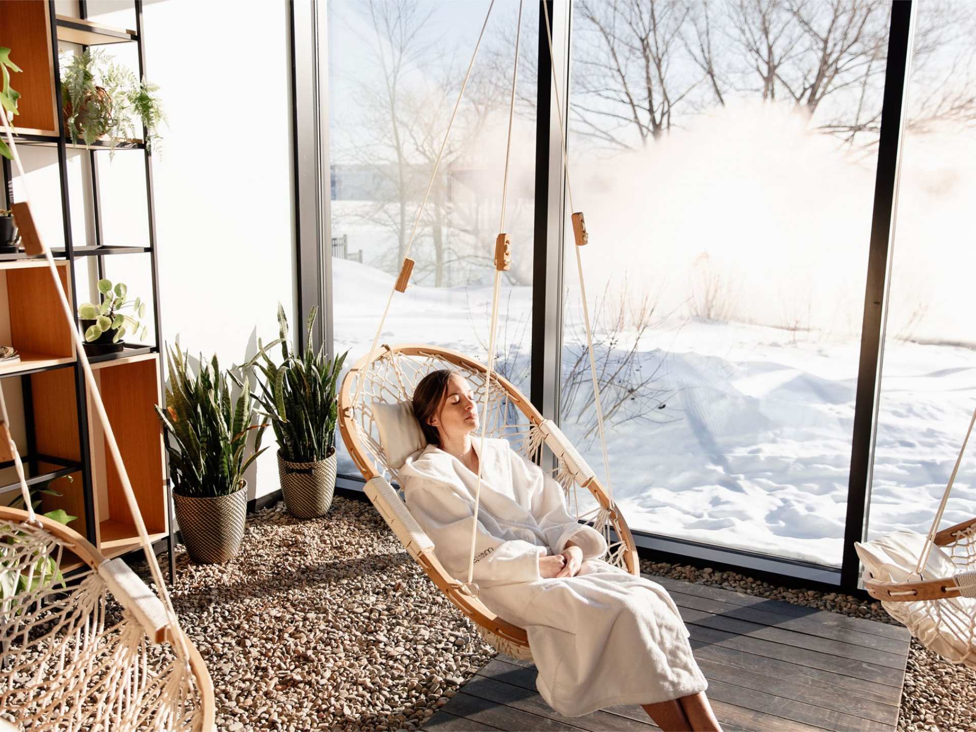Québec Nordic spa | A person lounging in the relaxation area at Strøm Nordic Spa — Old Québec