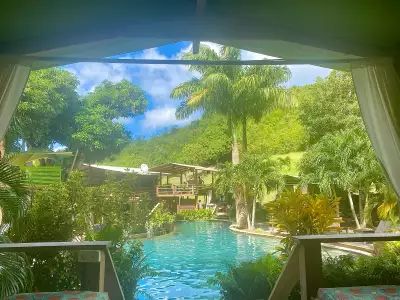 Saint Martin | Inside a cabana at Loterie Farm