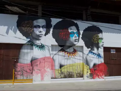 Cartagena, Colombia | A mural of women in Barrio Getseman&iacute;