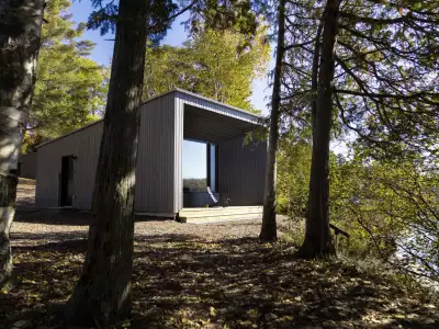 Best wellness retreats in Ontario | A home in the woods at Dimensions wellness retreats