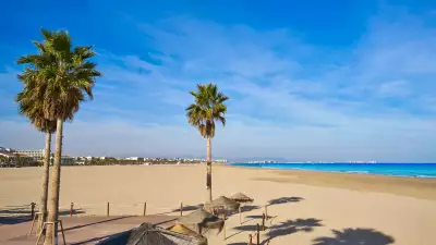 Hot Shots: La Malvarrosa Beach, Spain