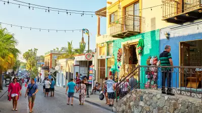 Art walk in Los Cabos, Mexico