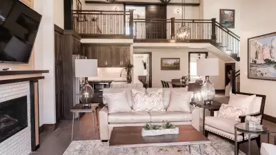 Cable Mountain Lodge