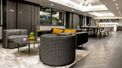 Review: The Anndore House in Toronto | Upstairs lounge