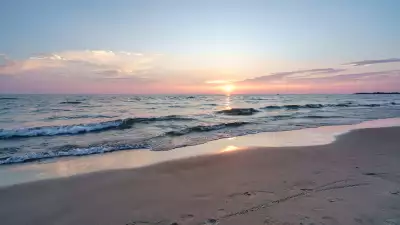 Breathtaking Ontario beaches | A sunset over Sauble Beach