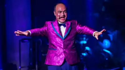 Cirque Éloize | Emcee Joseph De Paul performs in Celeste by Cirque Éloize