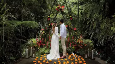 Best honeymoon destinations | A jungle wedding ceremony at Capella Ubud, Bali