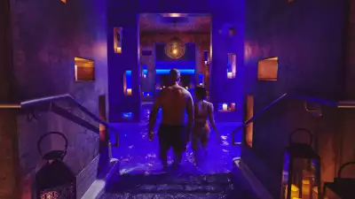 Quebec spa | A couple walking into the Kalla experience at Nordik Spa-Nature