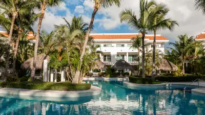 Zel Punta Cana resort swim-up master suite pool