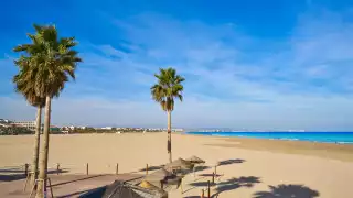 Hot Shots: La Malvarrosa Beach, Spain