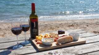 Best road trip restaurants | Sprucewood Shores Estate Winery