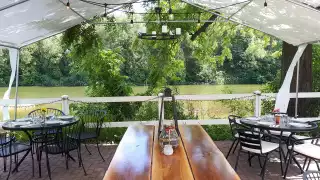 Best road trip worthy restaurants near Toronto | A table outside La Fontana in Elora, Ontario