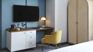 Best hotels Toronto staycation | working space in the Kimpton Saint George suite