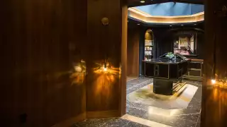 Best hotels Toronto staycation | The Anndore House lobby