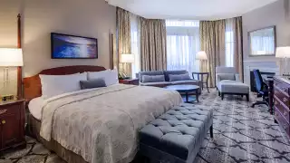 Restaurants in Victoria, B.C. plus hotels, activities and more | One bed suite at the Magnolia Hotel & Spa